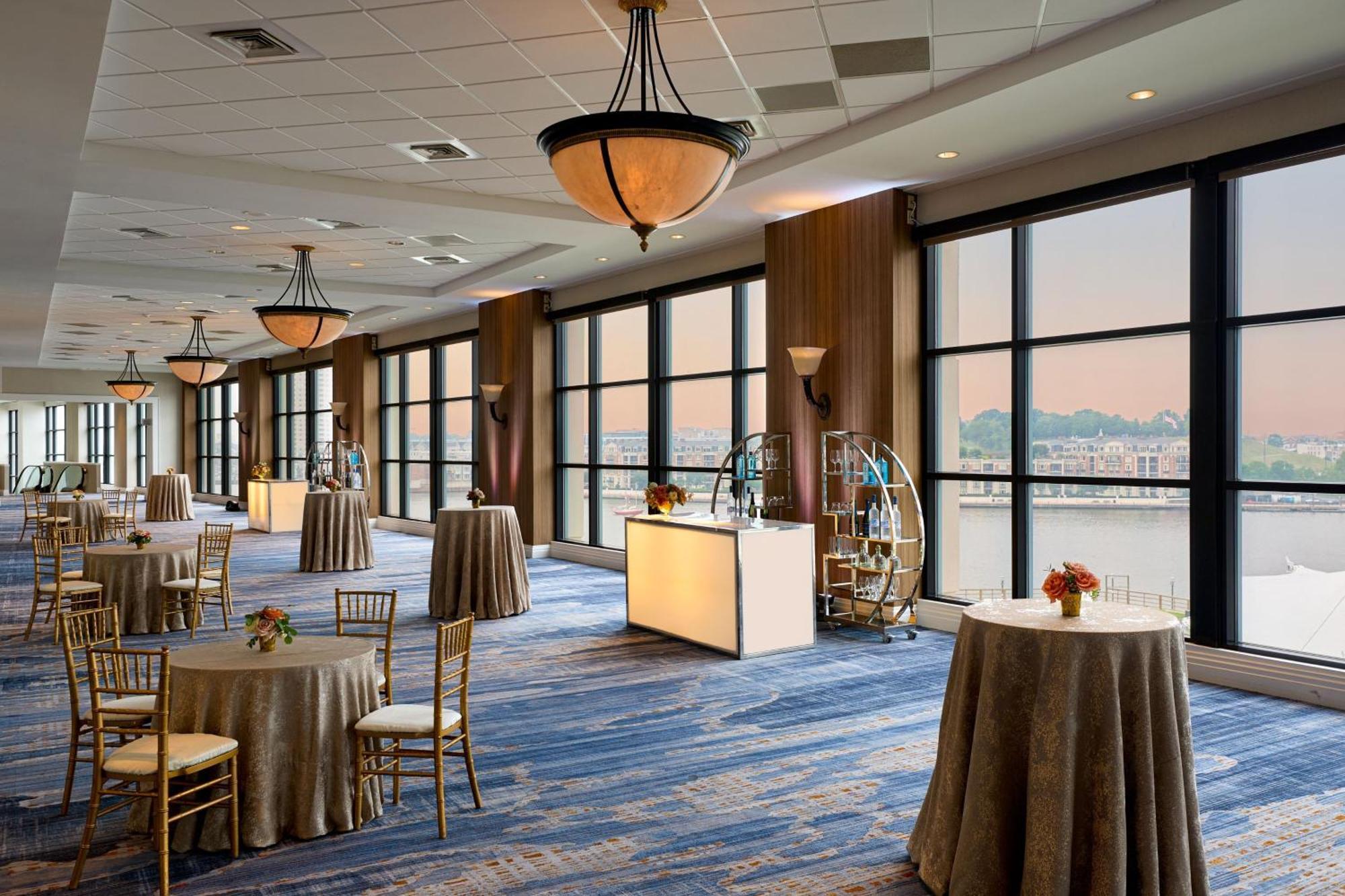 Baltimore Marriott Waterfront Экстерьер фото